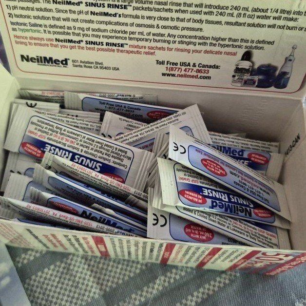 NeilMed Sinus Rinse Kit - 50 All Natural Relief Premixed Packets & Bottle