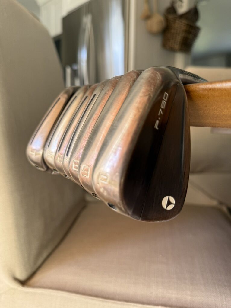 Taylormade P790 Limited Edition Copper 4- PW Stiff