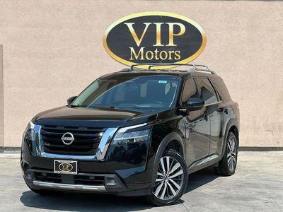2022 Nissan Pathfinder Platinum