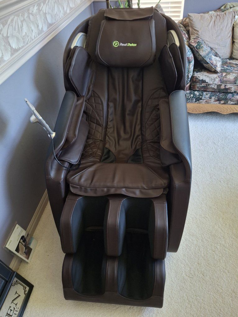 Real Relax Massage Chair