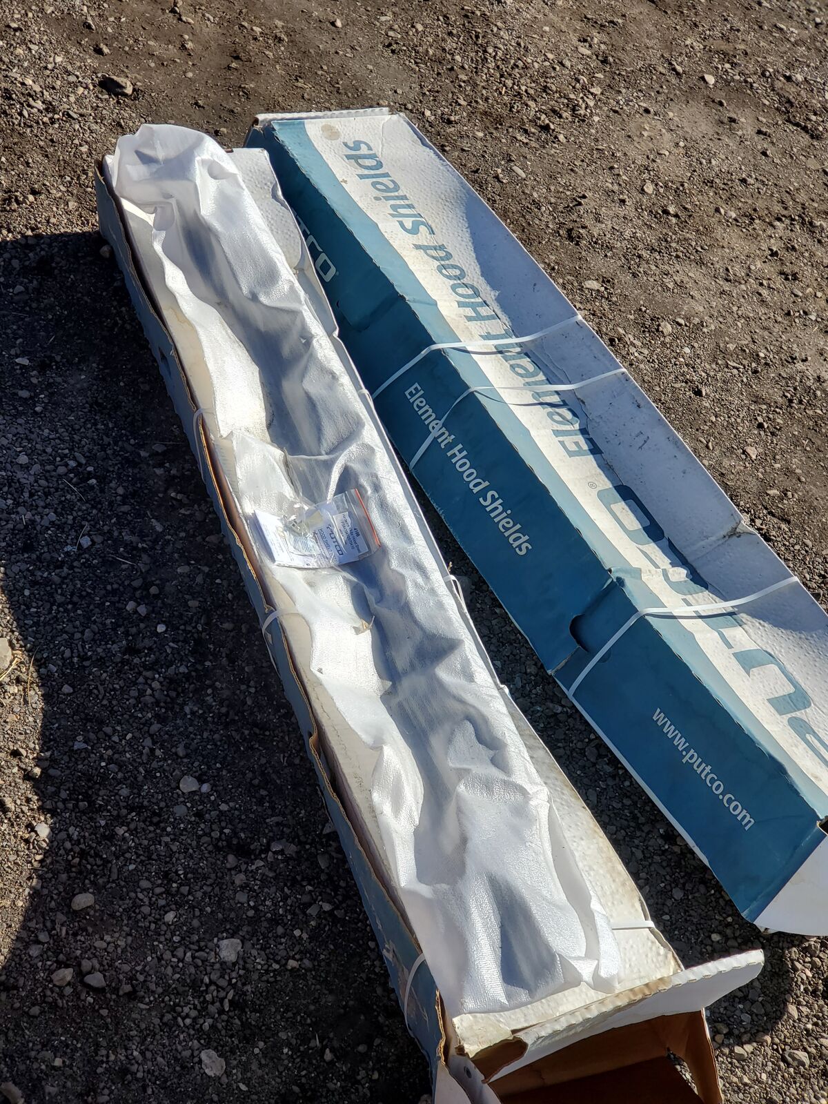 2011-2014 GMC Sierra HD Hood Bug Shield