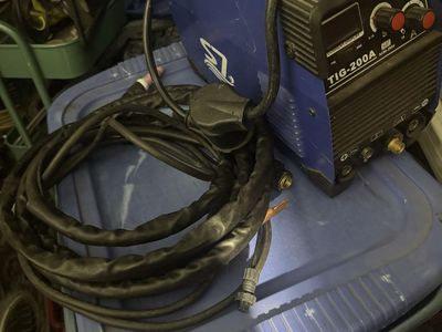 S7 TIG-200A Inverter Welder Machine with Torch and Cables