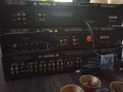 Vintage S.A.E audio components (working)