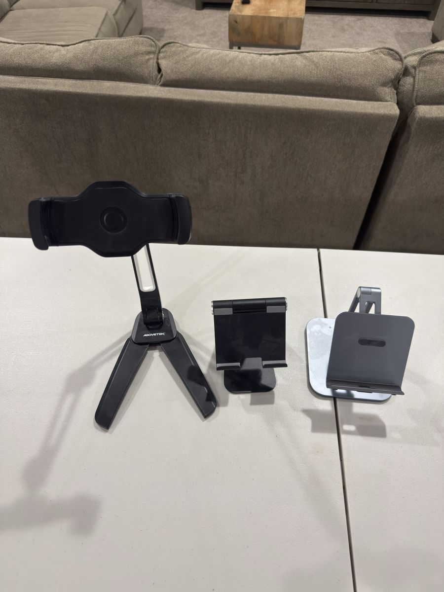 Phone/iPad Stands