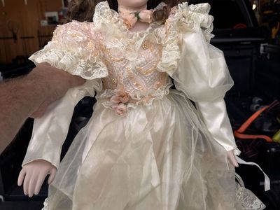 Vintage Rustie brand Porcelain Doll limited edition 0545/1000 good condition