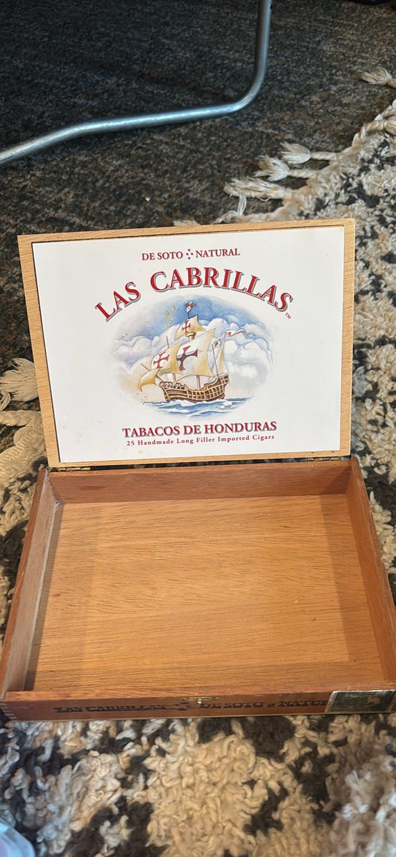 Vintage Las Cabrillas De Soto Natural Wooden Cigar Box empty