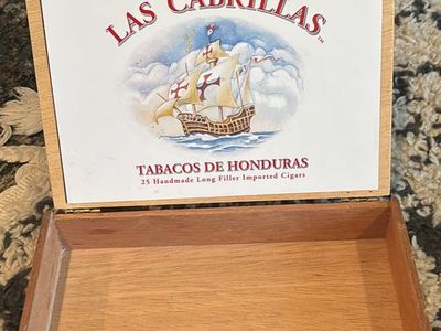 Vintage Las Cabrillas De Soto Natural Wooden Cigar Box empty