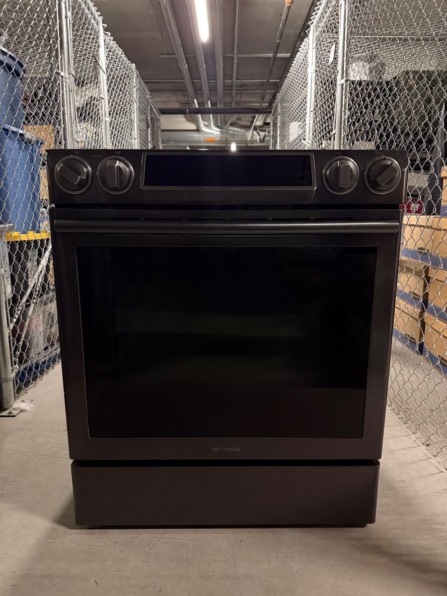 Samsung Electric Slide-In Range in Black Stainless Steel