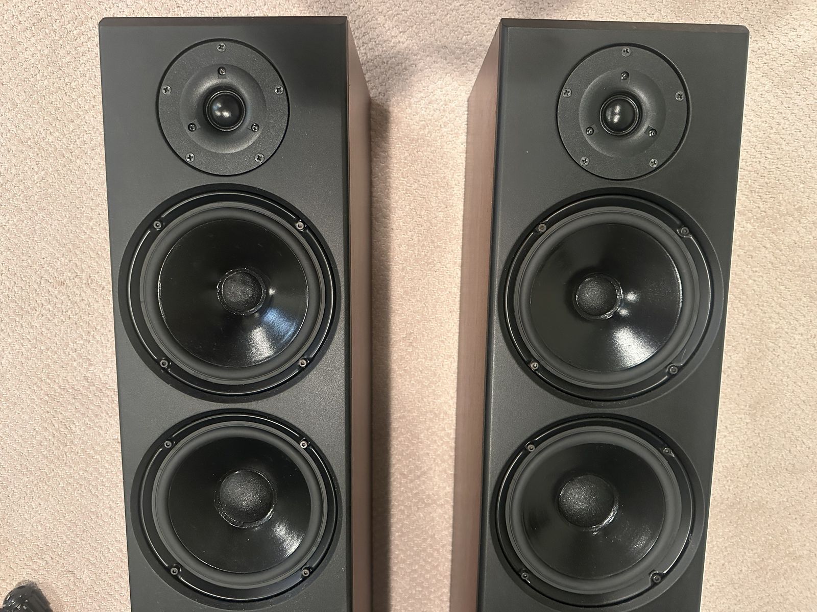 Meridian A500 British made audiophile floor standing speakers