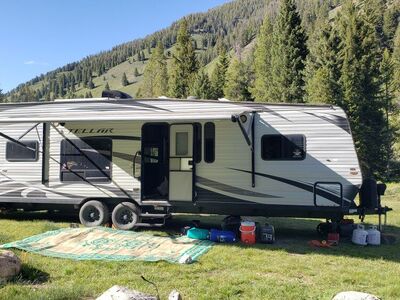Stellar Eclipse 27FS Toy Hauler RV 2017