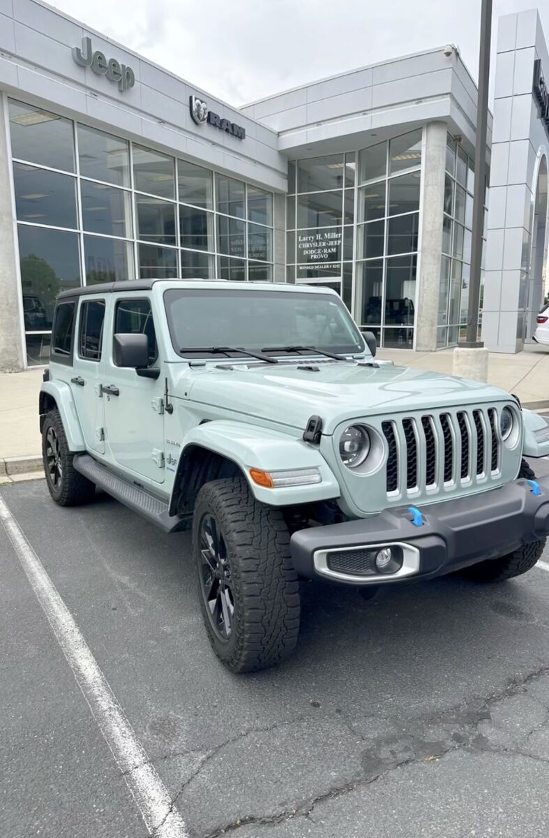 2023 Jeep Wrangler Sahara 4xe