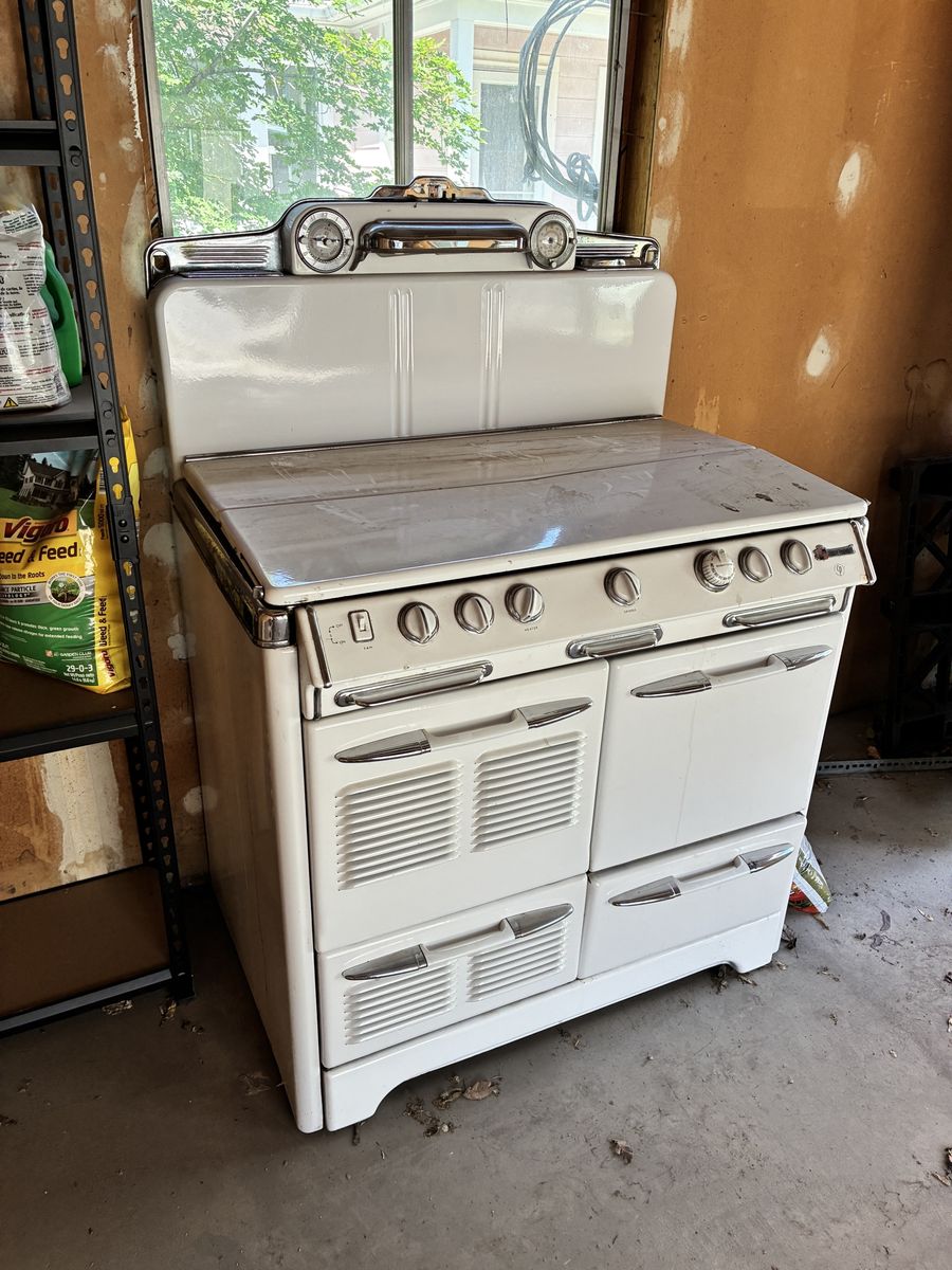 Vintage O’Keefe & Merritt Stove Range Art Deco Mid Century