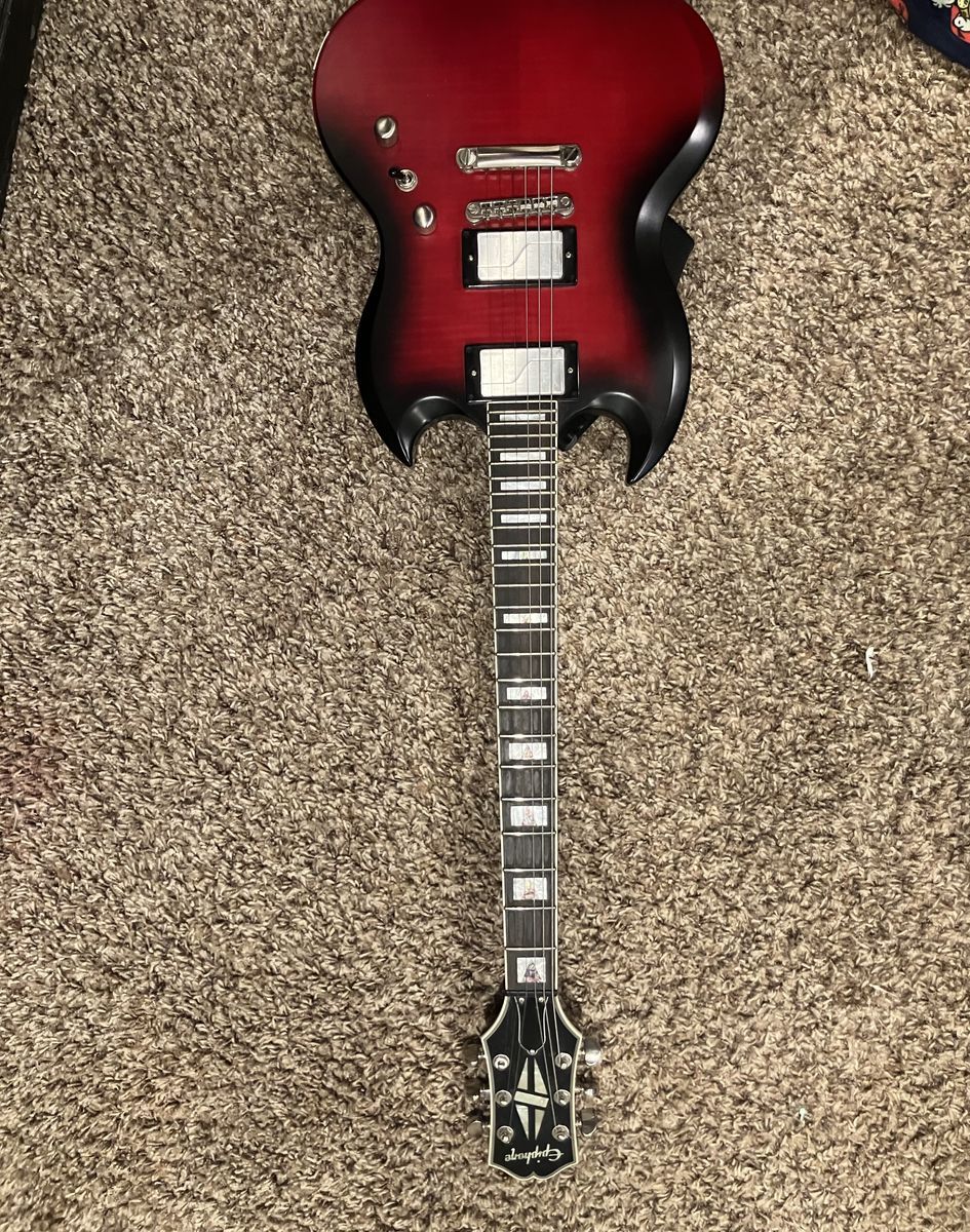 Epiphone SG Electric Guitar w/ SKB Hard Case – Great Condition