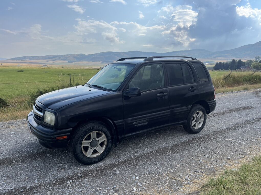 2003 Chevy Tracker