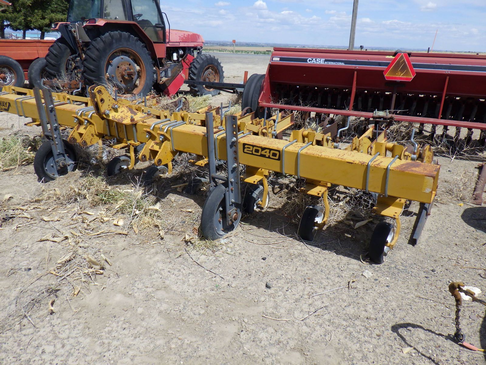 Alloway Rau 2040 Cultivator 8 Row