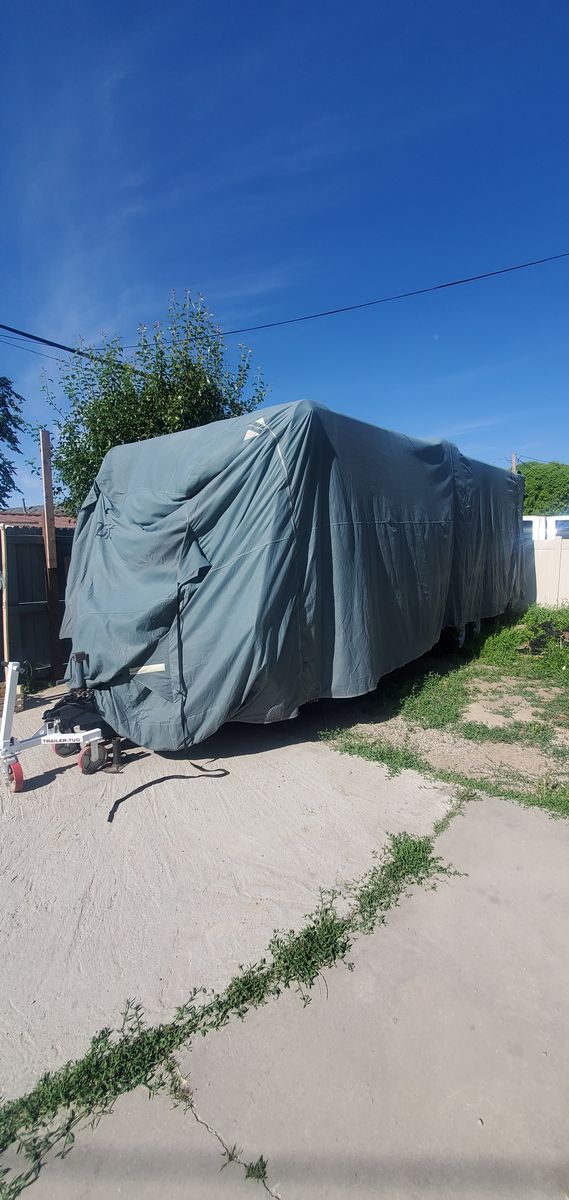 2013 RV trailer 30 foot long