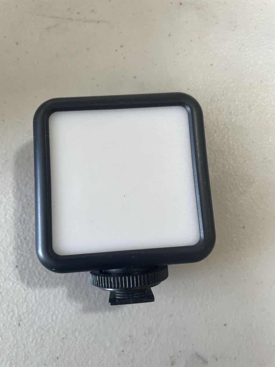 Movo LED-XS (2000mAh) CRI 95 Mini LED Video Light Photography Hot Shoe Mount