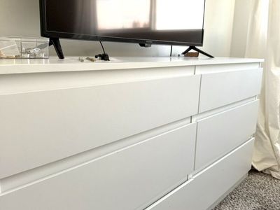 White IKEA Dresser (6 Drawers)