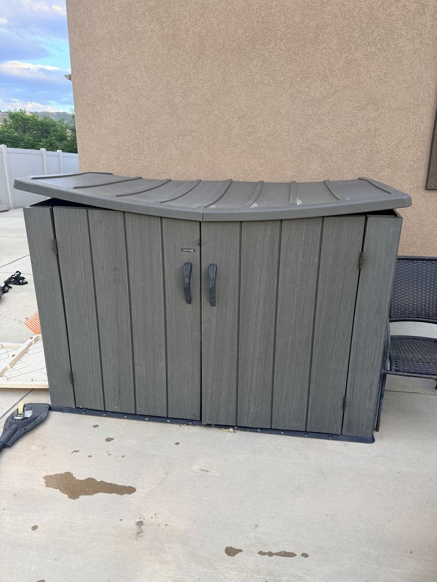 Lifetime Large Storage Bin.
