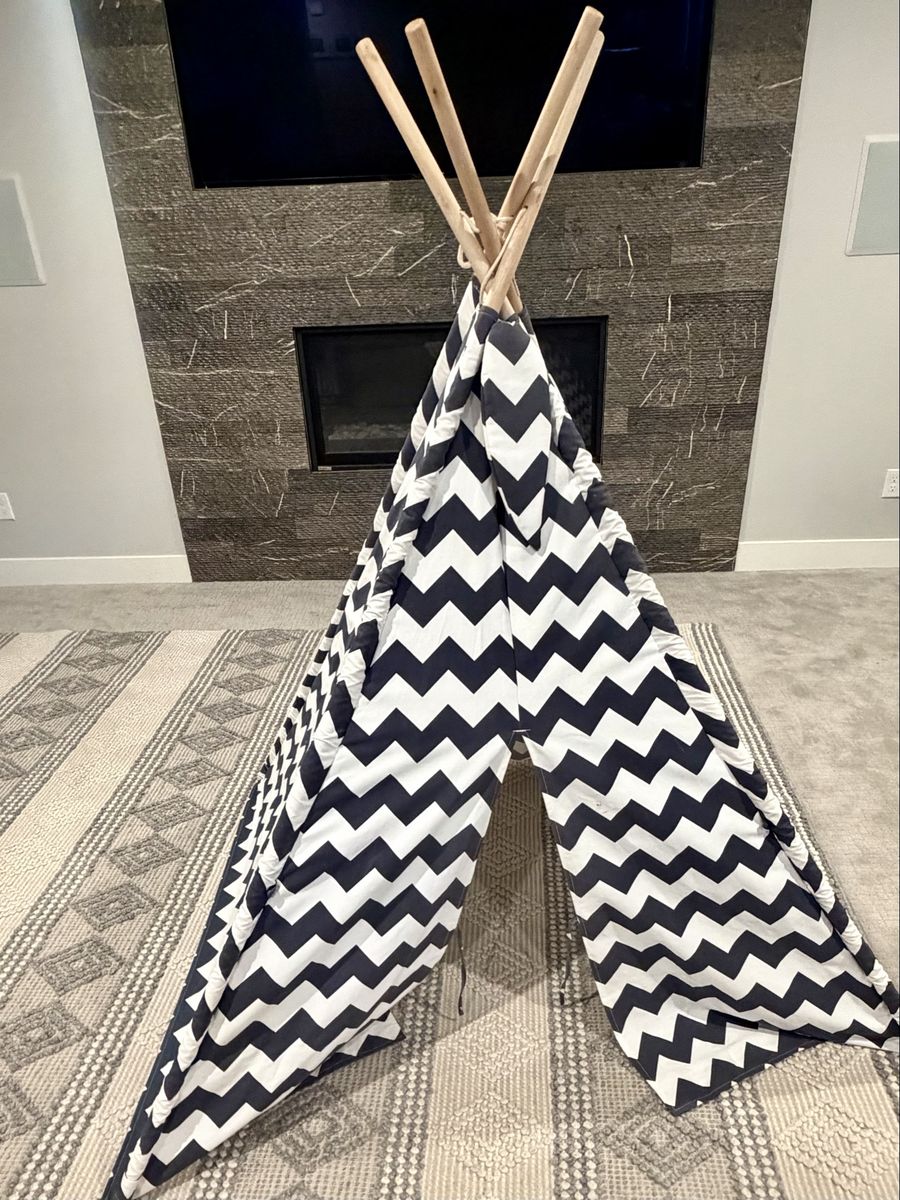 Kids Play Teepee Tent - Navy blue & white Chevron Indoor/Outdoor Children's Playhouse