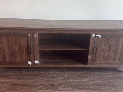 Tv stand
