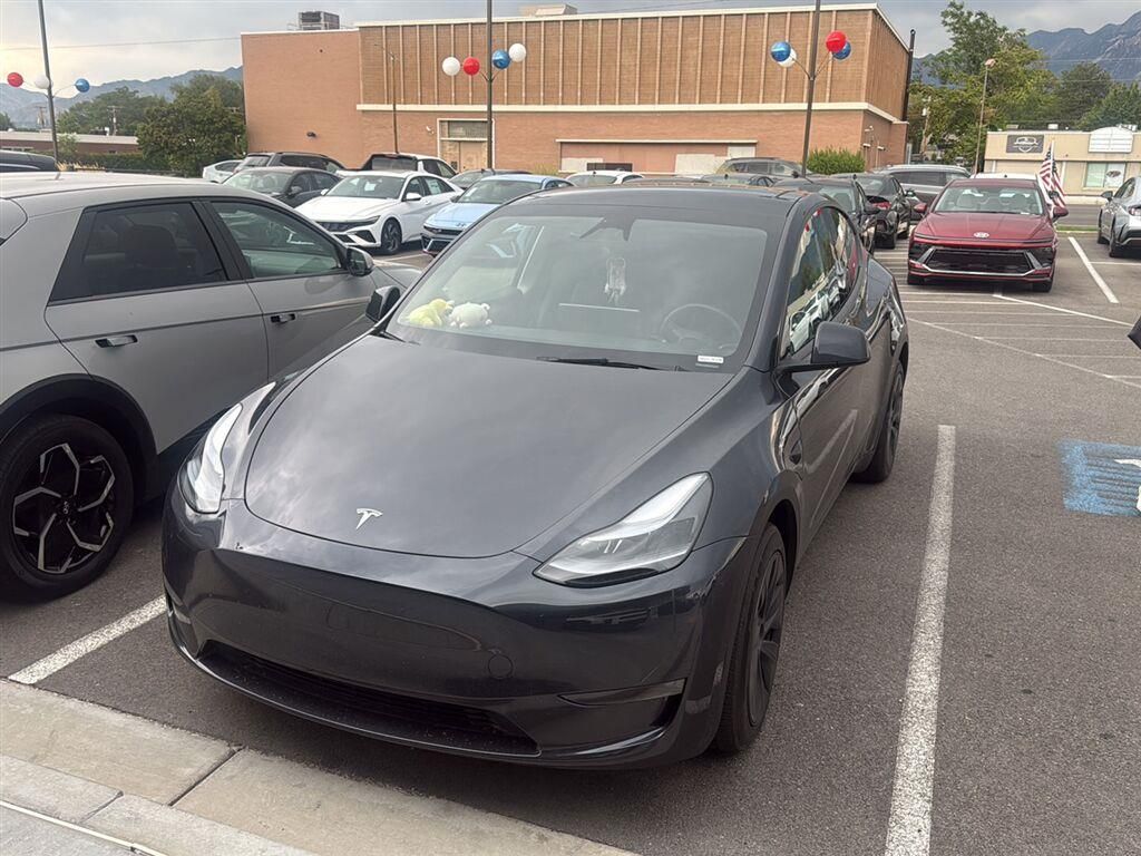 2024 Tesla Model Y Long Range
