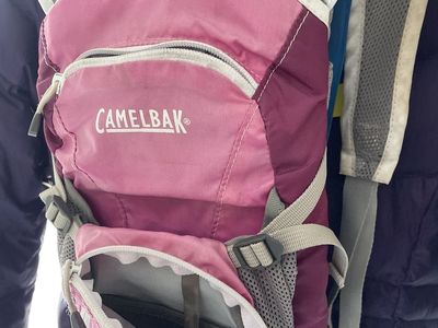 Kids Camelbak Pink/Maroon Hydration Pack