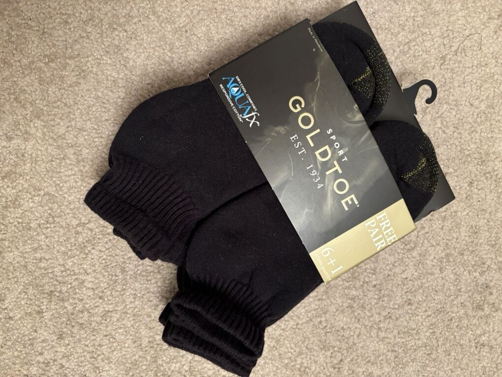 Sports GOLD TOE socks
