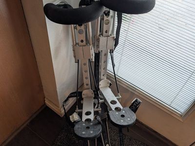 Skyrunner Kangaroo Jumping Stilts (90kg / 200 lbs Weight Limit) - Barely Used