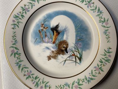 Avon Gentle Moments Plate by Enoch Wedgwood (Tunstall) Ltd. - 1975 Decorative Collector Plate