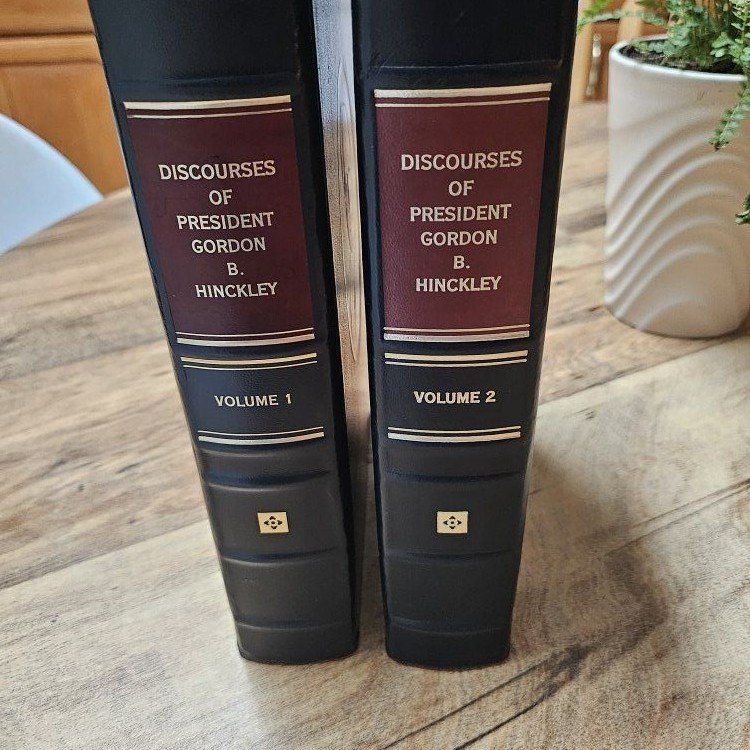 Volume 1 and 2 Discourse of Gordon B Hinkley