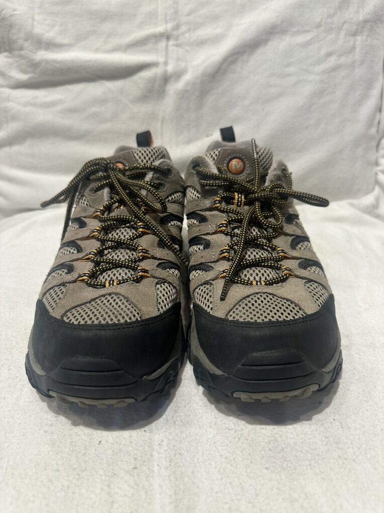 Merrell Men’s 11.5 Moab Ventilator Hiking Shoes