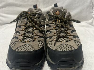 Merrell Men’s 11.5 Moab Ventilator Hiking Shoes