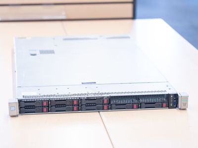 HPE Proliant DL360 Gen9 Beginner Server | 20 CPU Cores, 4x Ethernet Ports, 8x SSD/HDD Bays