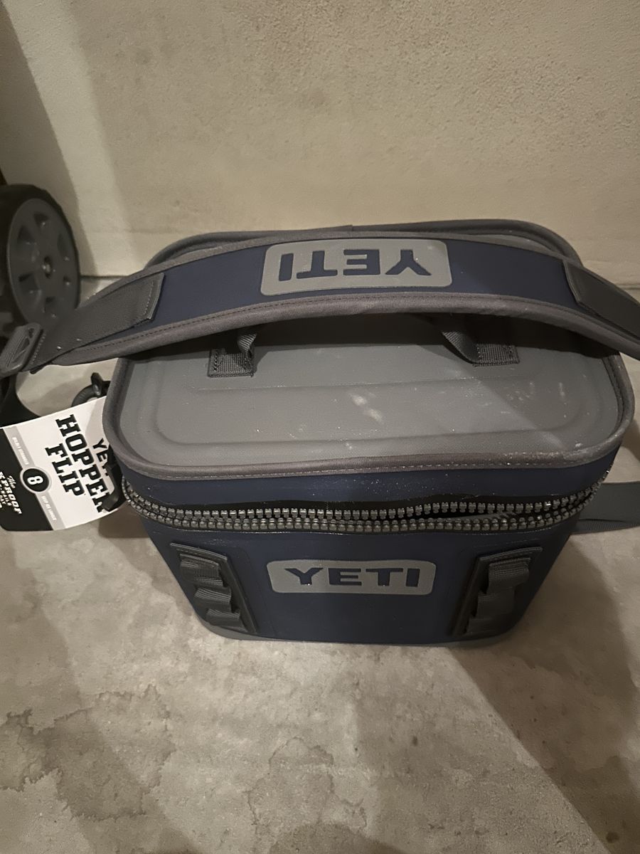 Yeti 12 soft cooler Hopper Flip