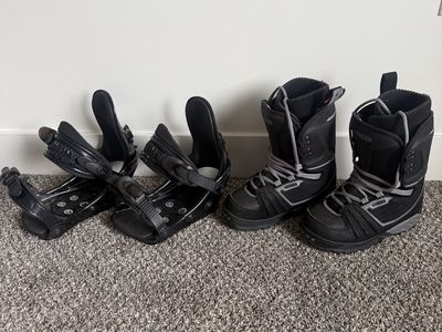 Vans Snowboard Boots & Sims Bindings