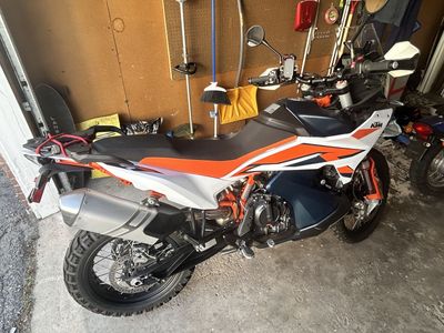 2023 KTM 890 Adventure R