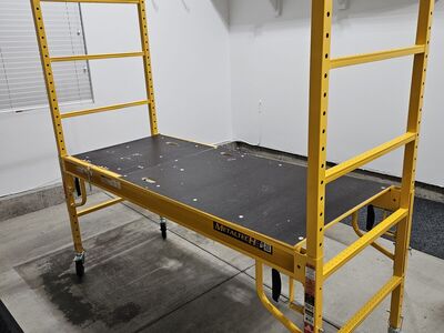 Metaltech Safeclimb Baker Scaffold with Platform and Trap Door