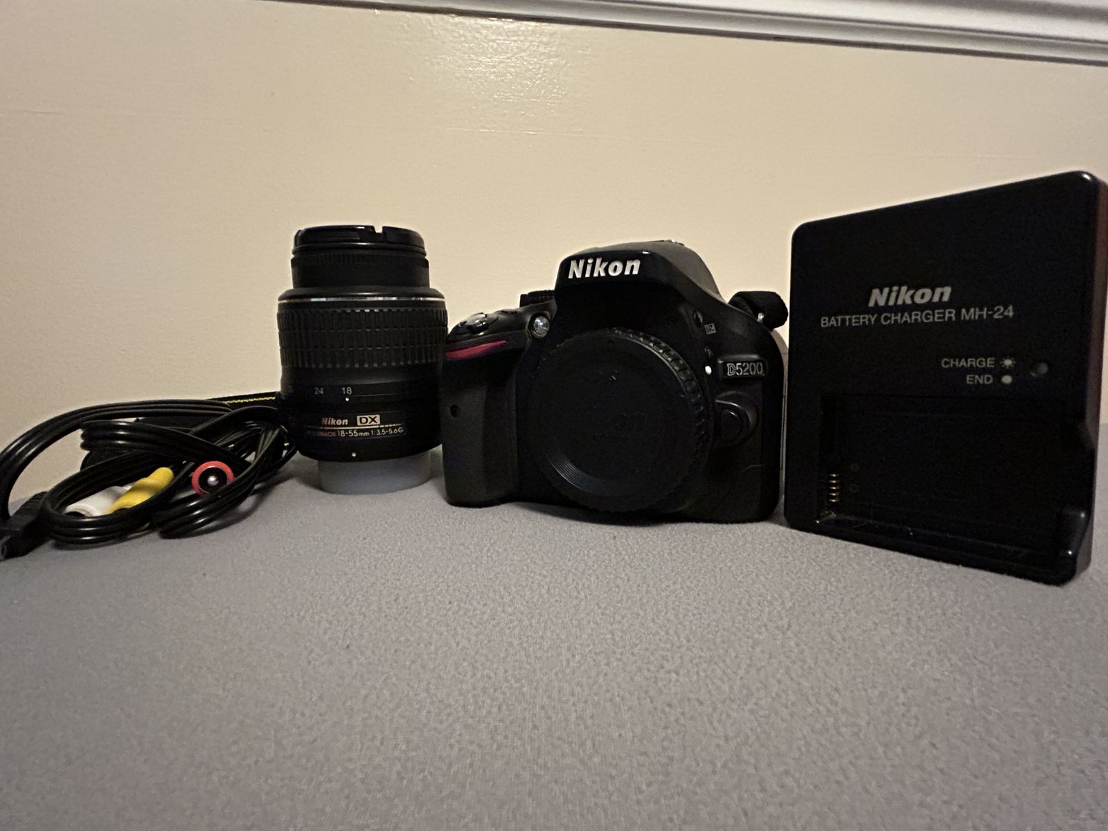 Nikon D5200 camera with 18-55 lens