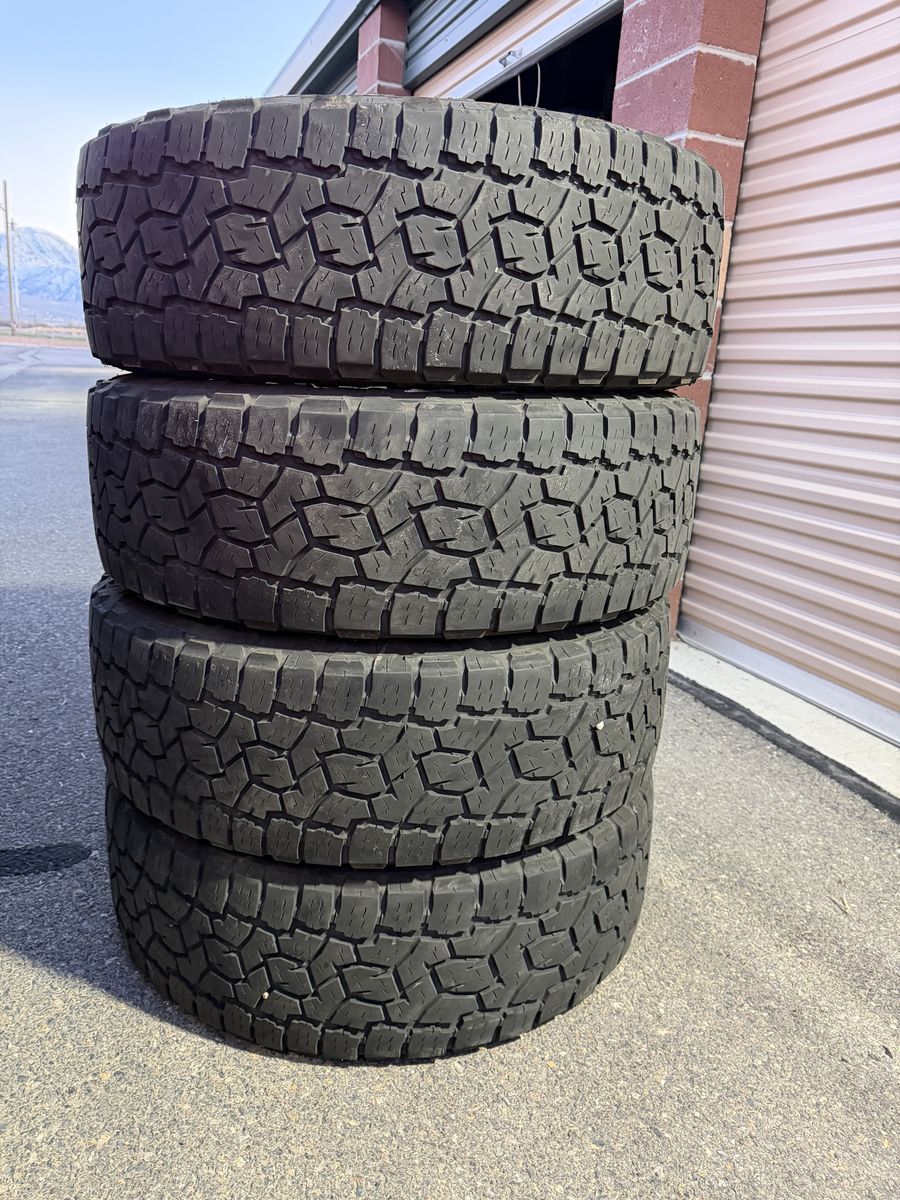 Toyo tires LT275/65R20