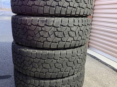 Toyo tires LT275/65R20