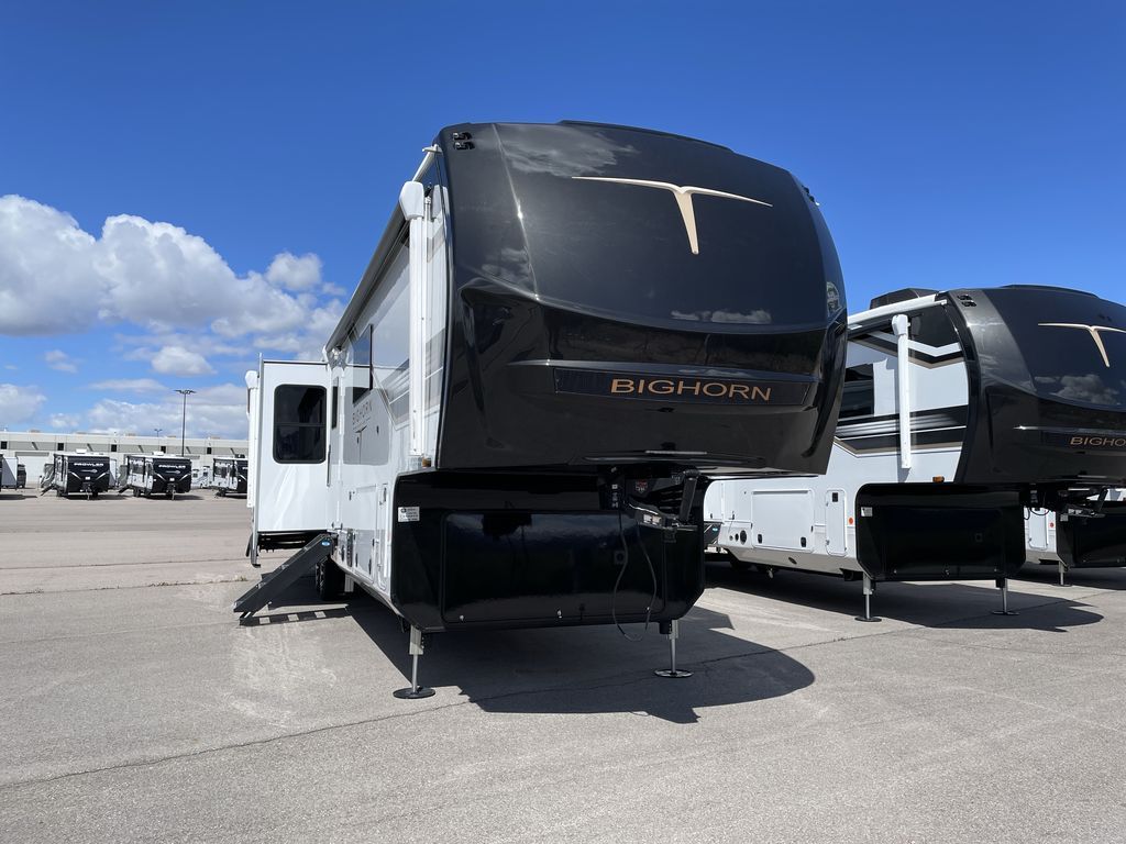 New 2026 Heartland Bighorn 39RK