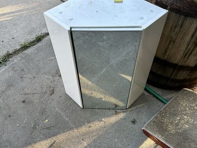 Corner medicine cabinet w mirror for bathroom