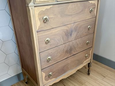 Art deco 1920’s dresser
