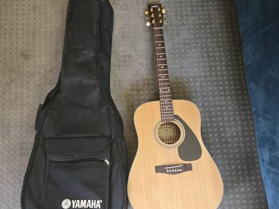 Yamaha SCF08 Acoustic Guitar with Gig Bag