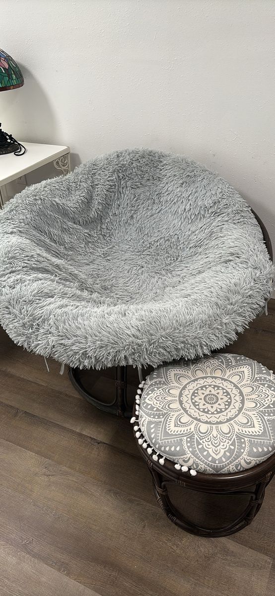 Papasan saucer chair