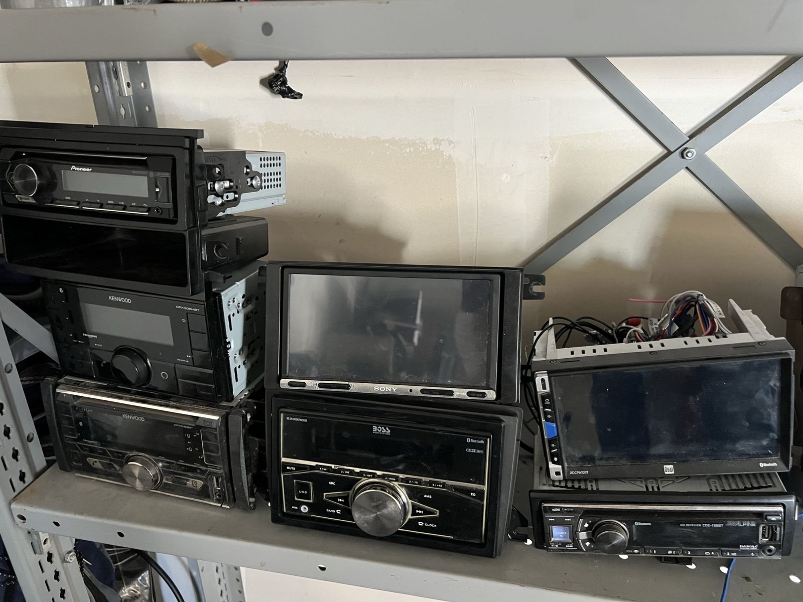 Main image 6