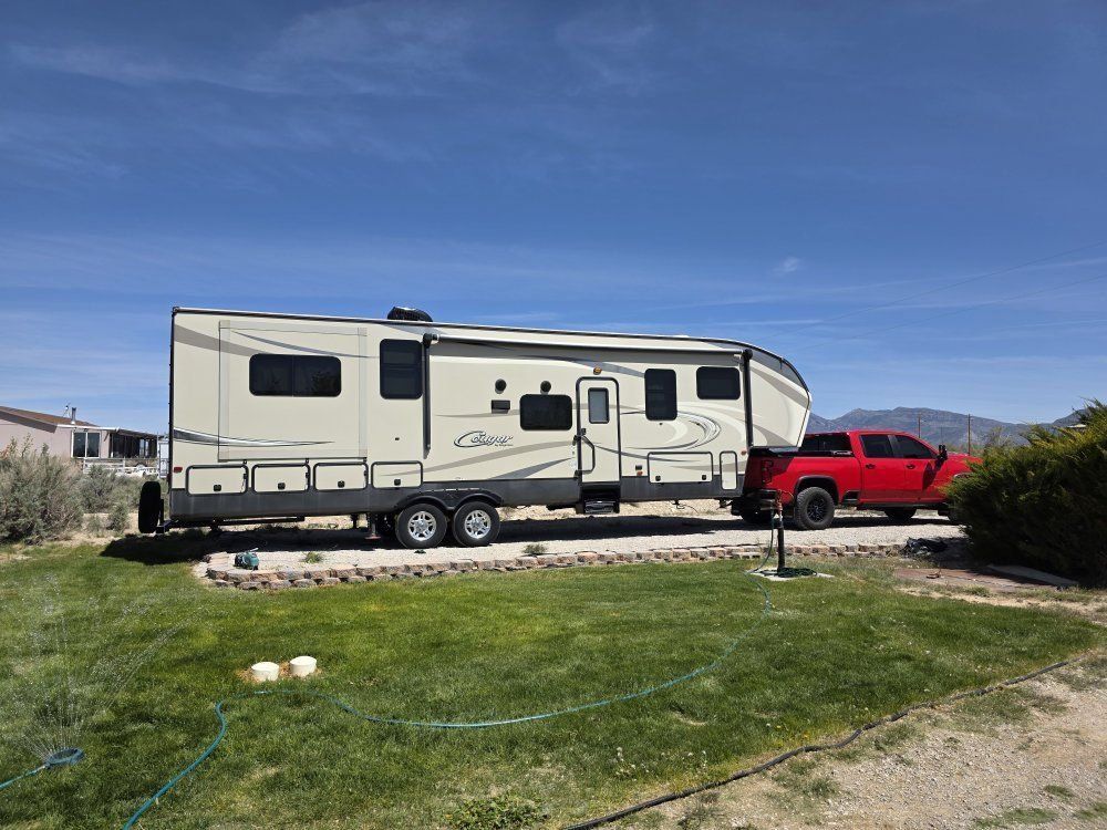 Keystone Cougar 5th wheel 2016. Asking $27,500.