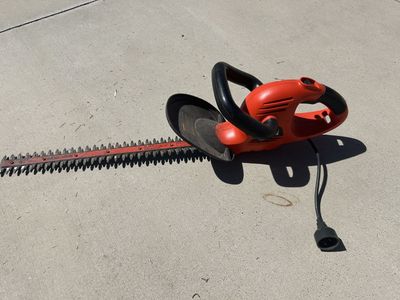 Black and Decker 22 Inch Electric Hedge Trimmer