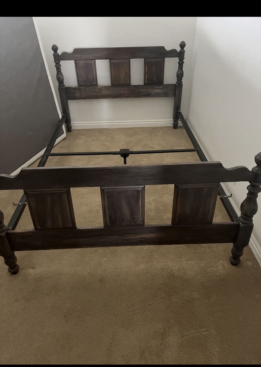 FREE— Used Double Size Wooden Spindle head Board and Foot Board ONLY Bed - Dark Wood Finish—- no metal rails